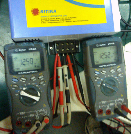 Local brand kit without low-light auto-disconnect when PV voltage drops